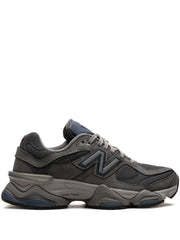 Baskets grises à empiècements en daim New Balance 9060 