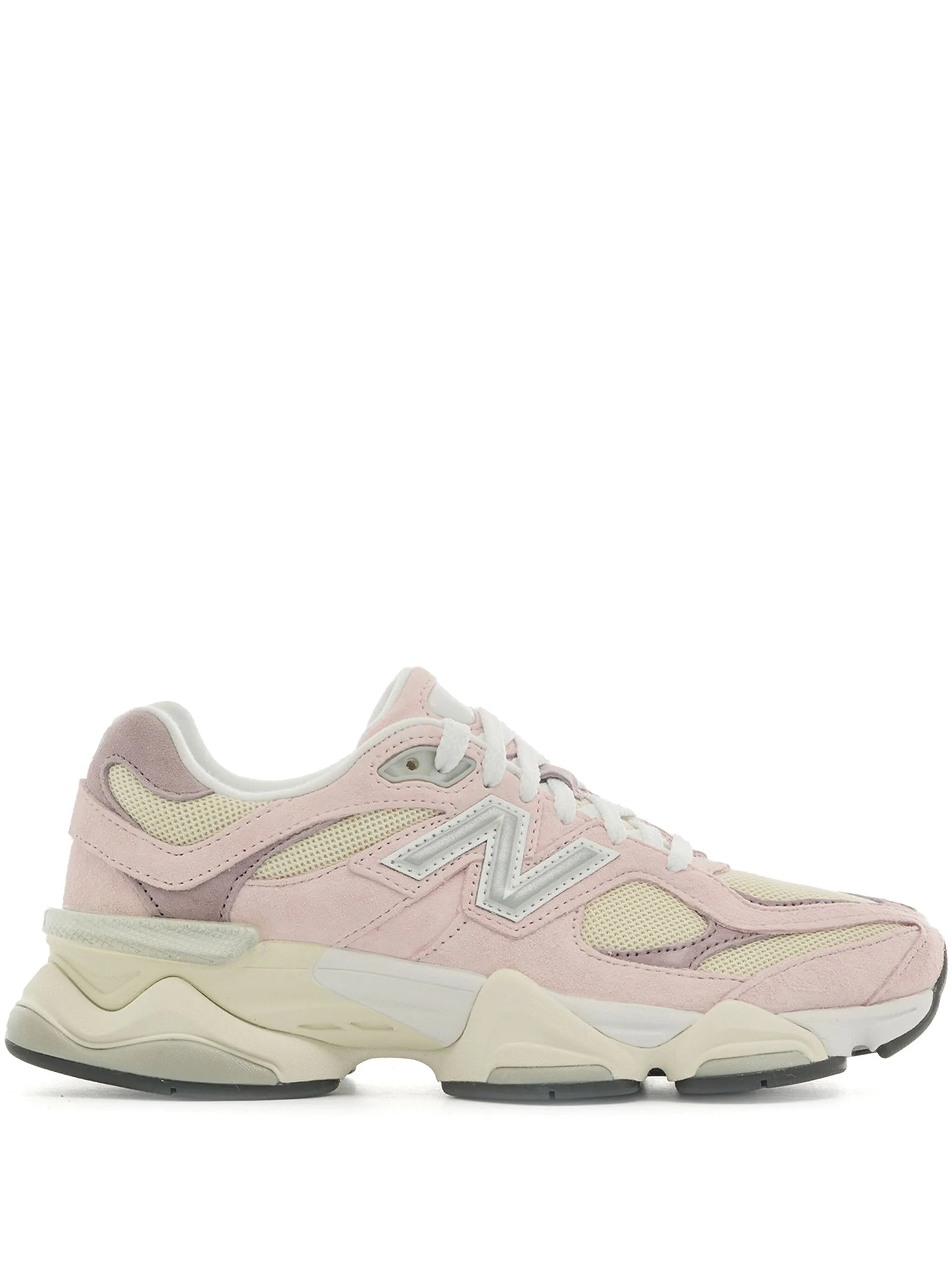New Balance 9060 light pink Sneakers