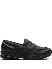 New Balance 1906 Black loafers