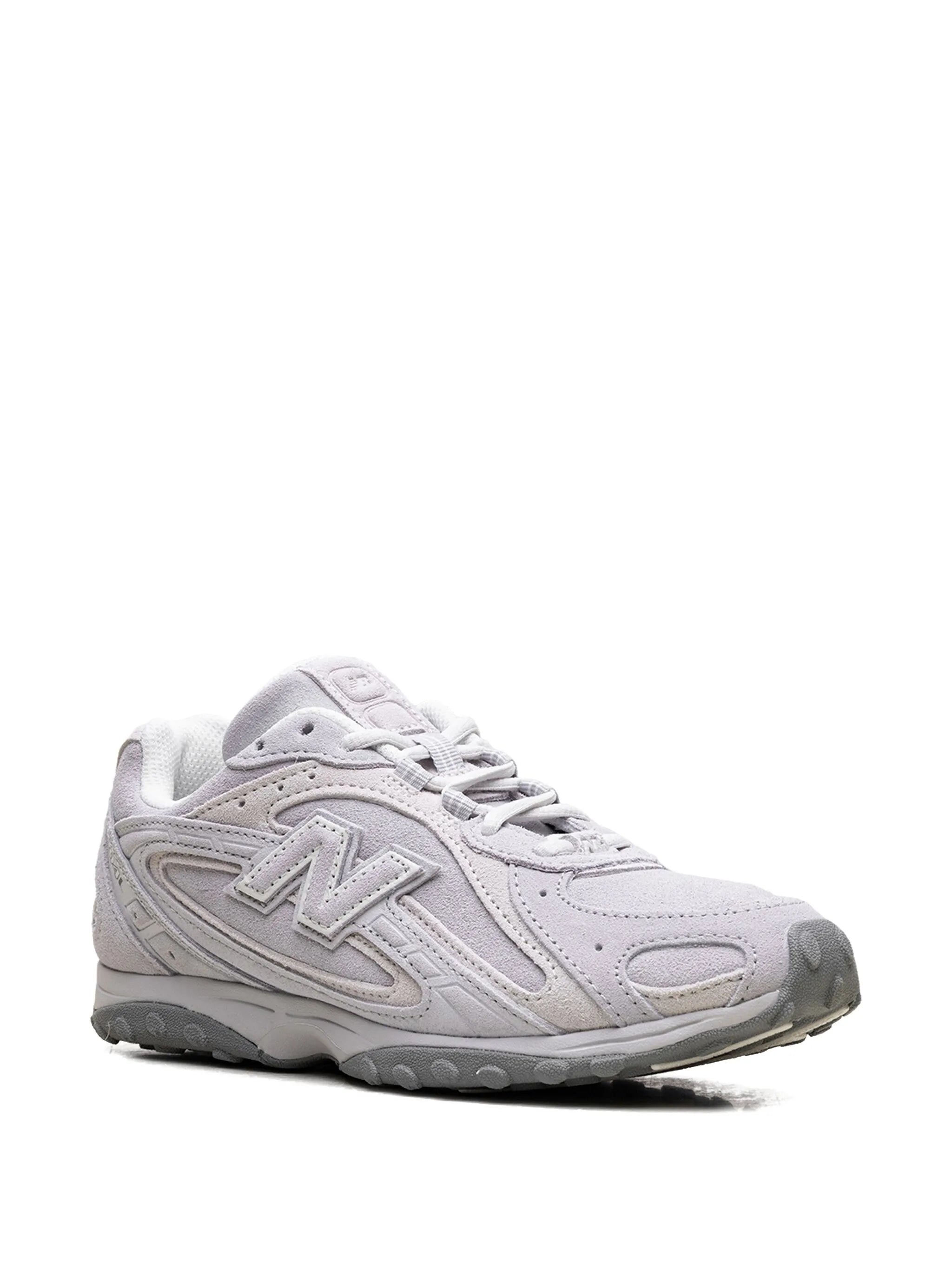 Baskets blanches à panneaux New Balance 1906R 