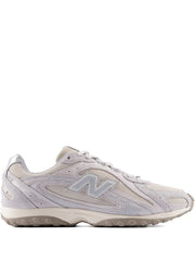 New Balance 204L logo sneakers