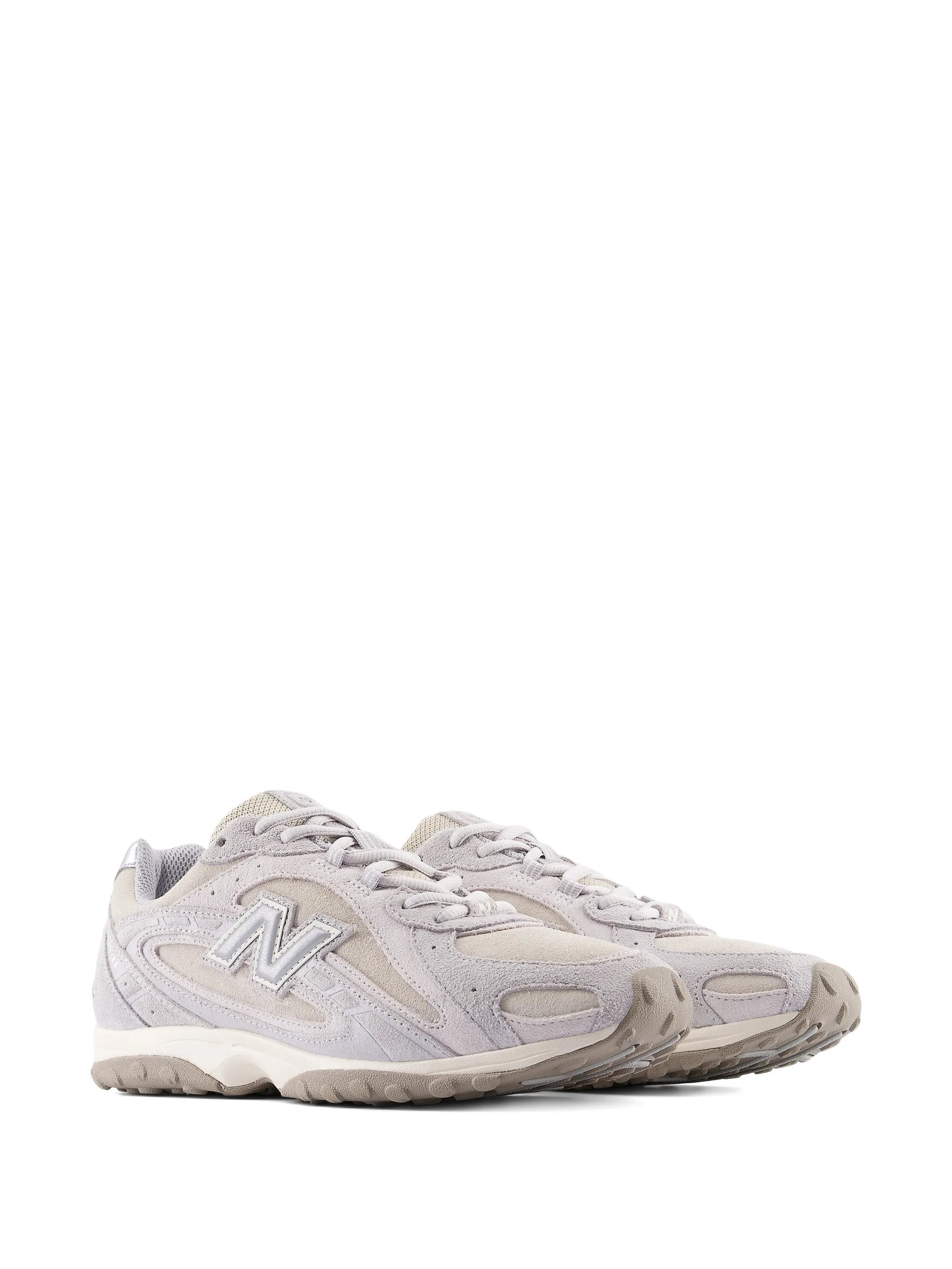 New Balance 204L logo sneakers