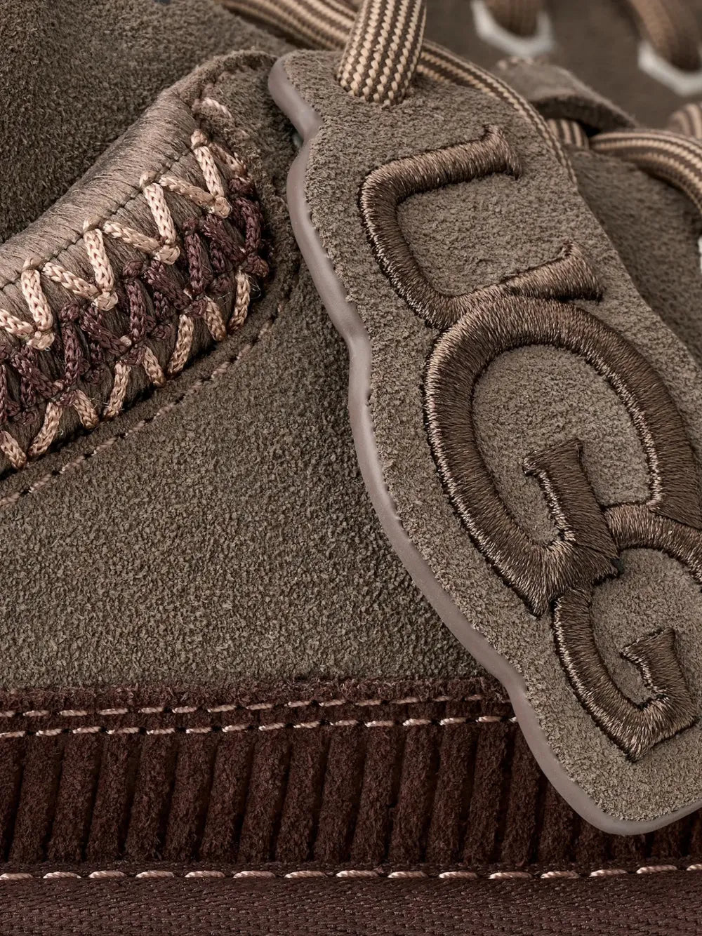 UGG heritage lace-up