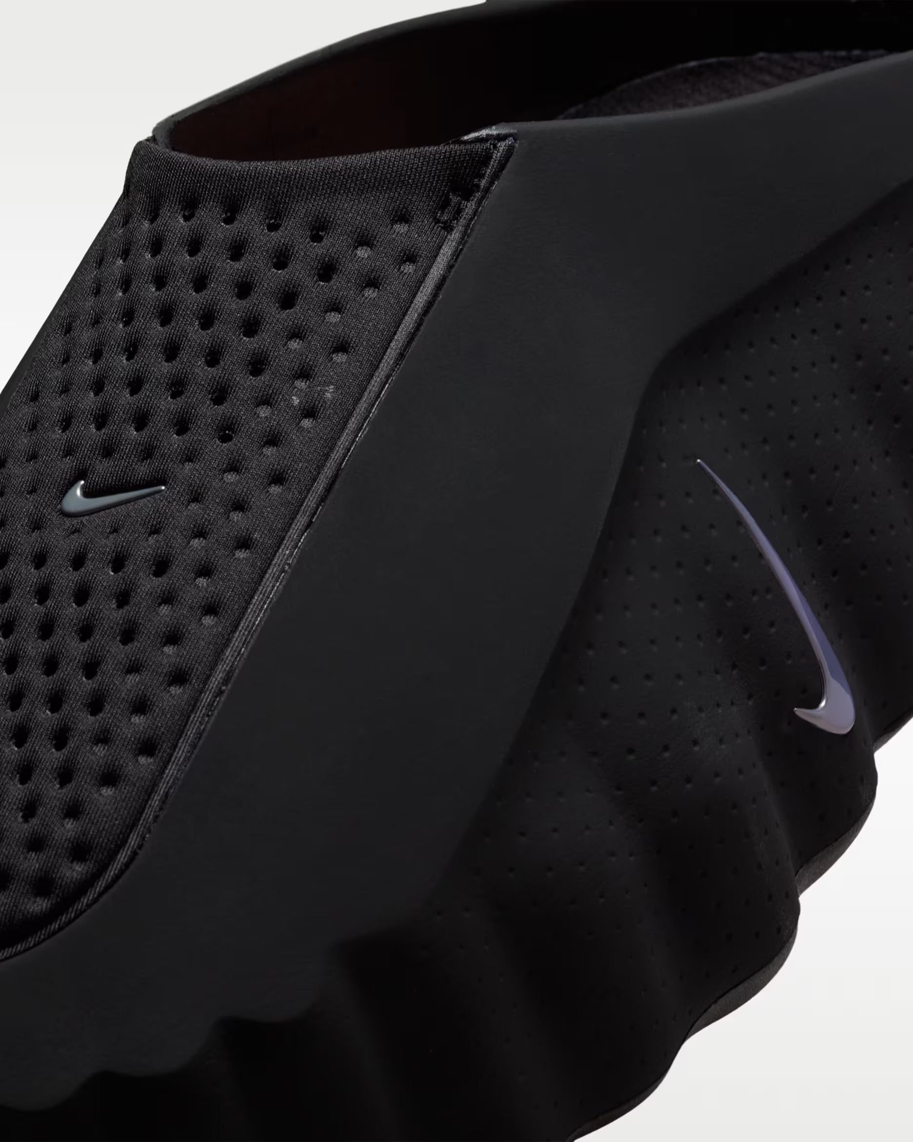Nike Mind 001 black slide sneakers